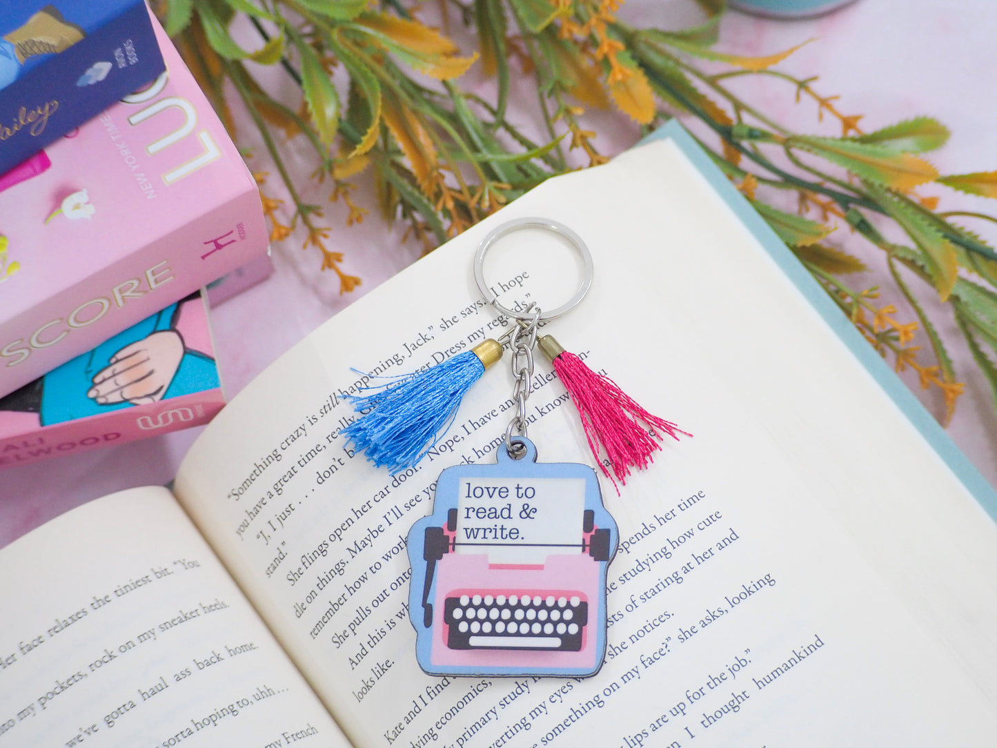 Love to Read & Write Keychain