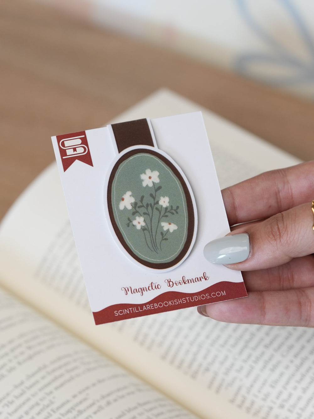 Vintage Frame Magnetic Bookmark